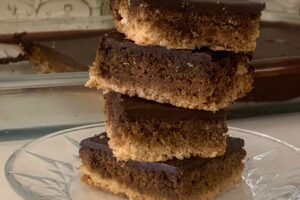 עוגת שכבות שוקולד קפה